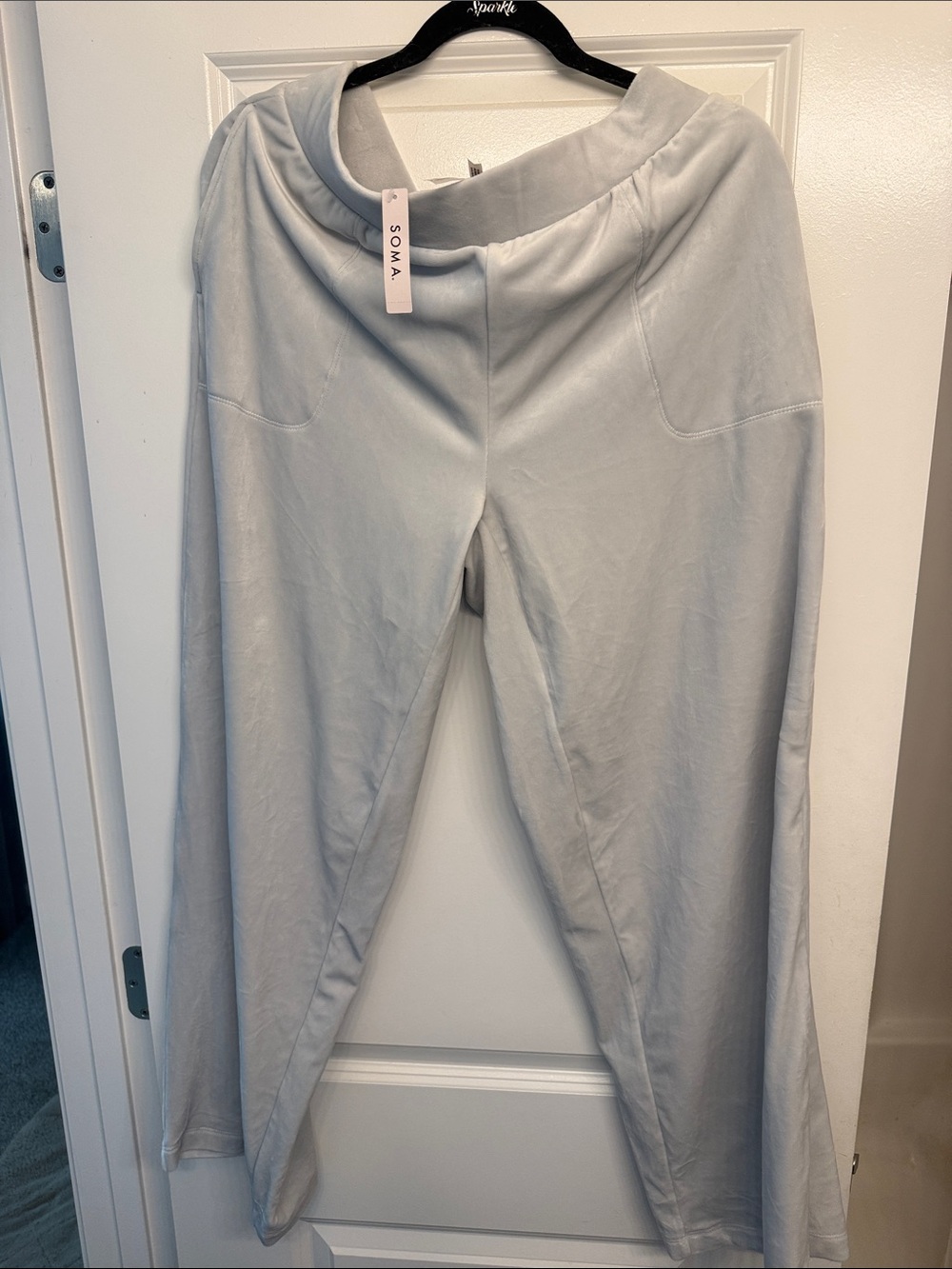 NWT SOMA Velvet Sweat Set - Picture 8 of 8